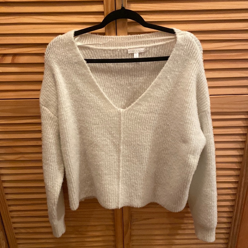 V neck fuzzy sweater size large